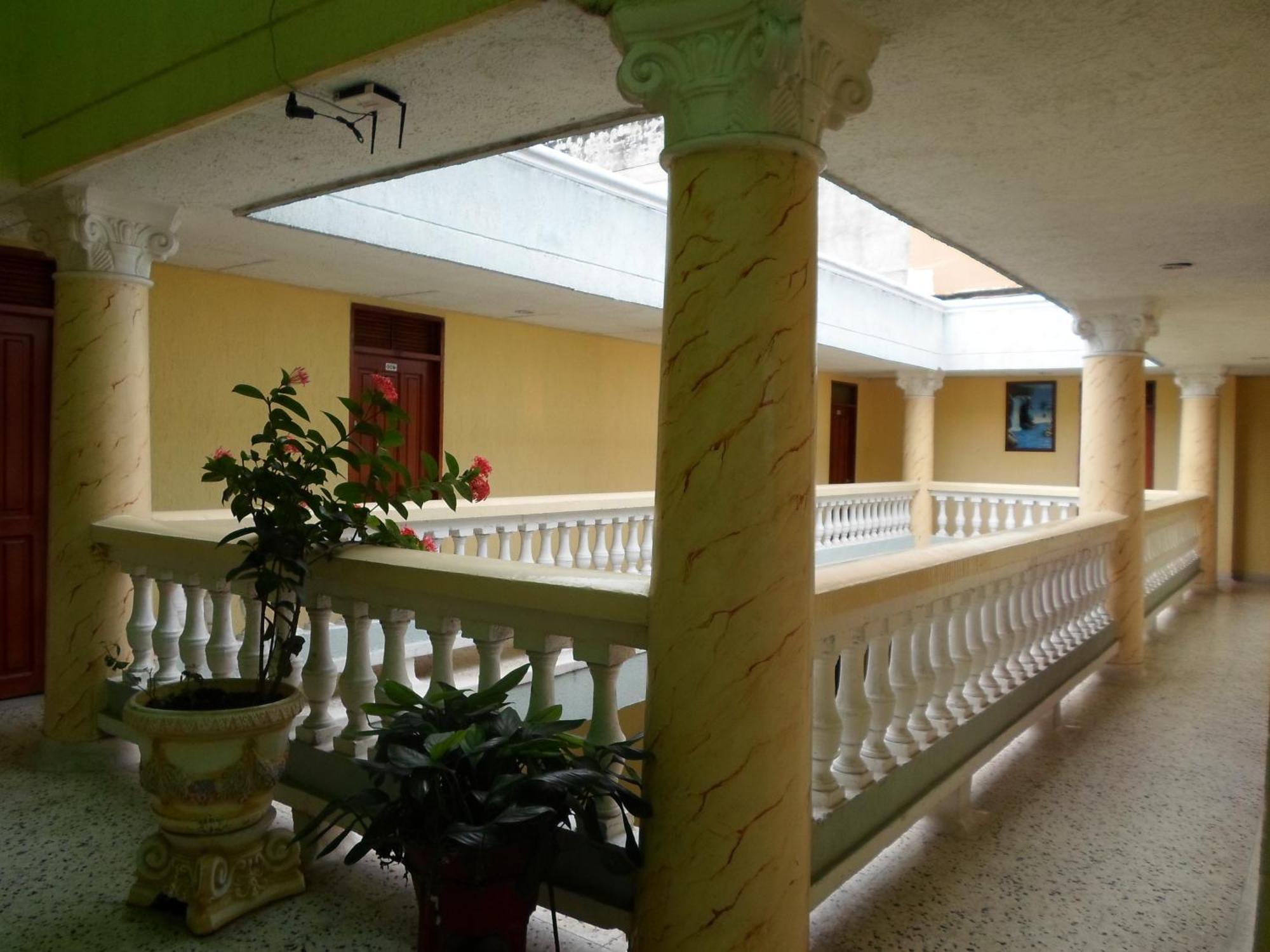 Hotel Colonial Inn Barranquilla  Dış mekan fotoğraf